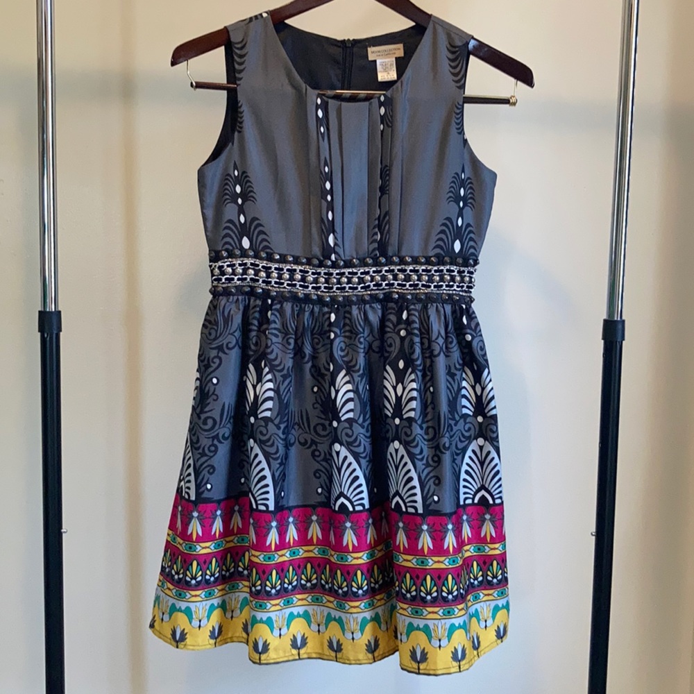 Sleeveless dress